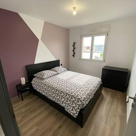 Appartement Climatise Charmes  Екстериор снимка