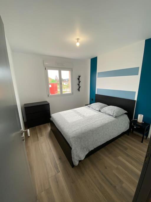 Appartement Climatise Charmes  Екстериор снимка